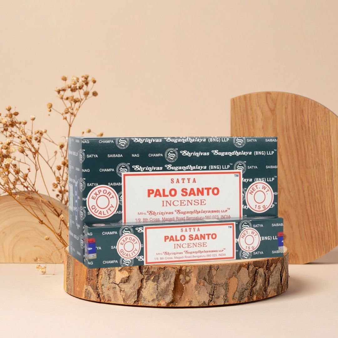 Encens Satya Palo Santo disponible sur la boutique de Mamie Lucie boutique de Mamie Lucie, encens, palo santo, sauge blanche, bâtons d’encens, encens naturel, purification énergétique, purification de la maison, nettoyage énergétique, lithothérapie, bien-être, méditation, relaxation, sérénité, harmonie, spiritualité, énergie positive, protection énergétique, développement personnel, cadeau bien-être, Saint-Louis, Bâle, Strasbourg, Colmar, Mulhouse, Dietwiller, Obersaasheim