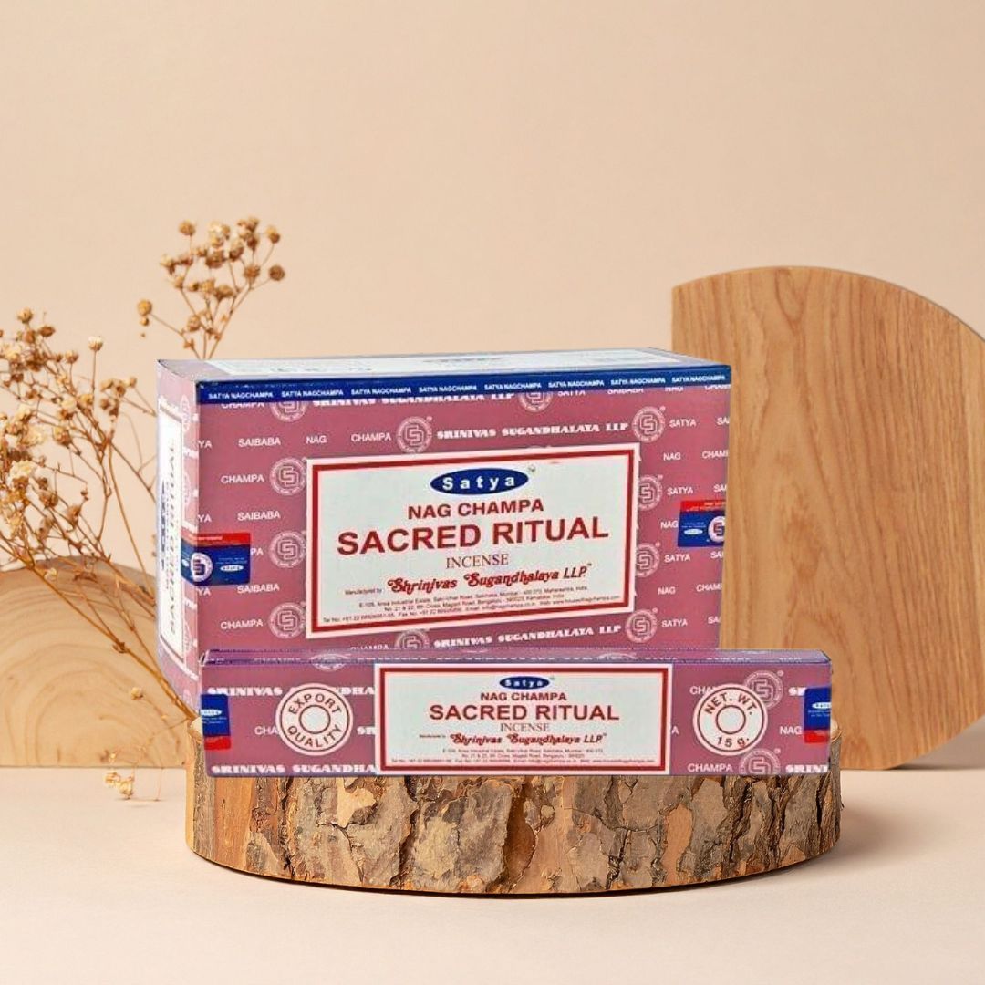 Encens Satya Sacred Ritual disponible sur la boutique de Mamie Lucie boutique de Mamie Lucie, encens, palo santo, sauge blanche, bâtons d’encens, encens naturel, purification énergétique, purification de la maison, nettoyage énergétique, lithothérapie, bien-être, méditation, relaxation, sérénité, harmonie, spiritualité, énergie positive, protection énergétique, développement personnel, cadeau bien-être, Saint-Louis, Bâle, Strasbourg, Colmar, Mulhouse, Dietwiller, Obersaasheim