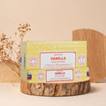Encens Satya Vanille disponible sur la boutique de Mamie Lucie boutique de Mamie Lucie, encens, palo santo, sauge blanche, bâtons d’encens, encens naturel, purification énergétique, purification de la maison, nettoyage énergétique, lithothérapie, bien-être, méditation, relaxation, sérénité, harmonie, spiritualité, énergie positive, protection énergétique, développement personnel, cadeau bien-être, Saint-Louis, Bâle, Strasbourg, Colmar, Mulhouse, Dietwiller, Obersaasheim