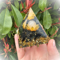 Orgonite Obsidienne & Quartz Rose boutique de Mamie Lucie, orgonite, orgonite artisanale, lithothérapie, pierres naturelles, bien-être, apaisement, sérénité, harmonie, énergie positive, protection énergétique, équilibre émotionnel, développement personnel, méditation, spiritualité, ancrage, clarté mentale, décoration spirituelle, cadeau bien-être, Saint-Louis, Bâle, Strasbourg, Colmar, Mulhouse, Dietwiller, Obersaasheim