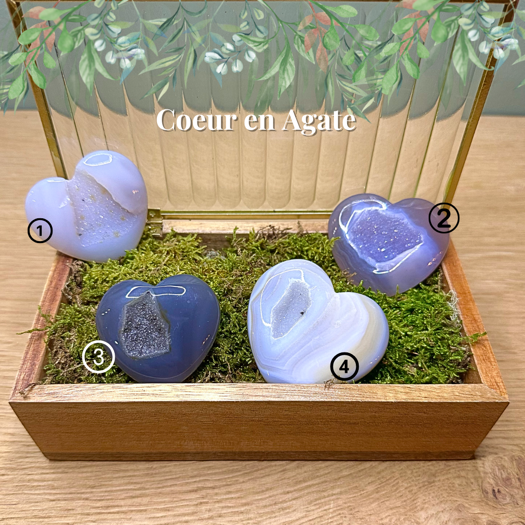 boutique de Mamie Lucie, agate, agate naturelle, pierre d’agate, lithothérapie, pierres naturelles, minéraux naturels, cristal naturel, bien-être, apaisement, équilibre émotionnel, stabilité, ancrage, confiance en soi, protection énergétique, harmonie, sérénité, énergie positive, force intérieure, courage, concentration, clarté mentale, paix intérieure, développement personnel, méditation, harmonisation des chakras, purification énergétique, pierre de protection, pierre d’équilibre, Saint-Louis, Bâle, Stras
